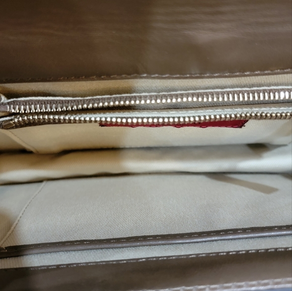 Bags - Picture 14 of 16